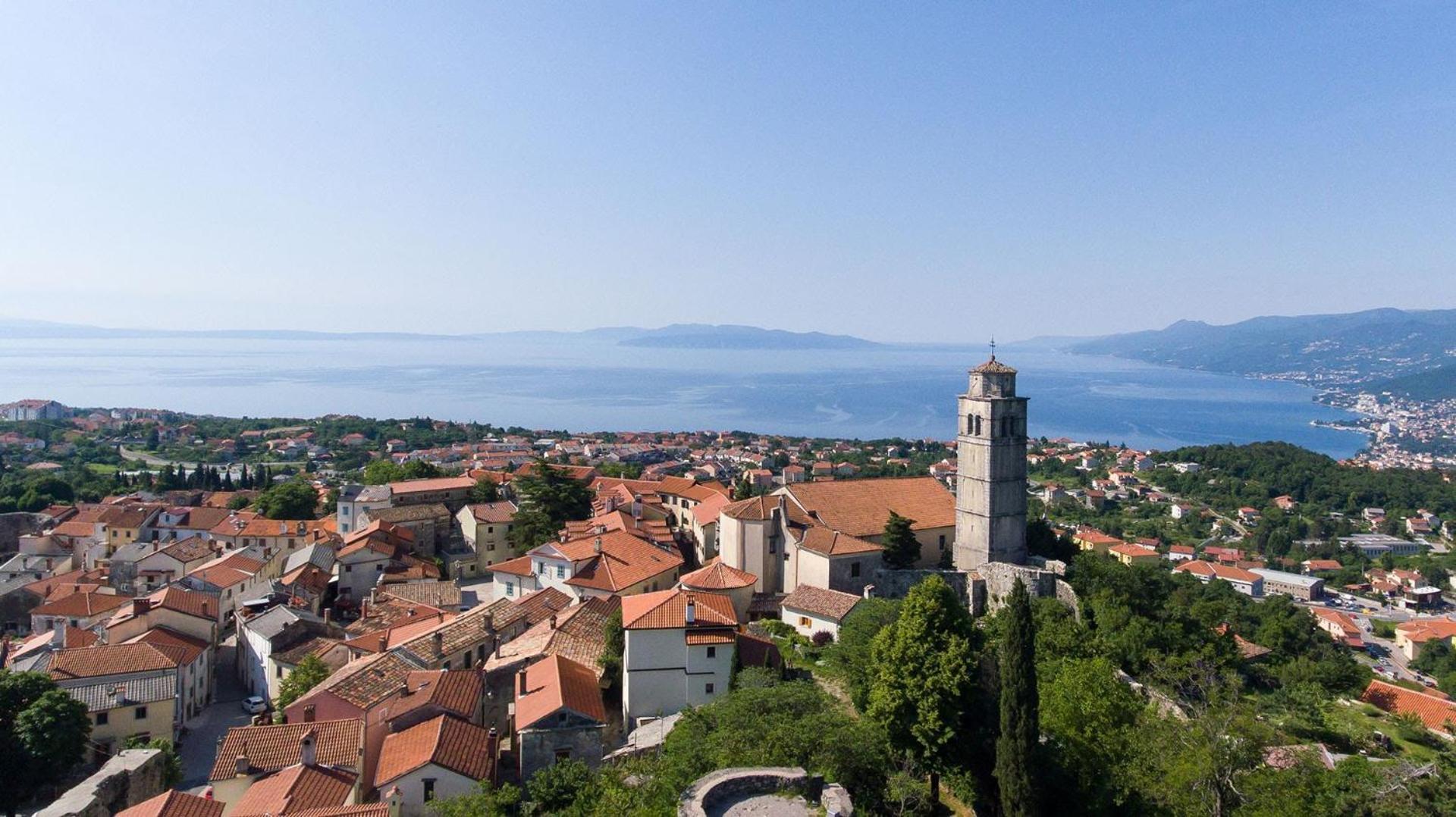 Apartments Villa Kastav In Old Town Center With Sea View And Parking Exterior foto