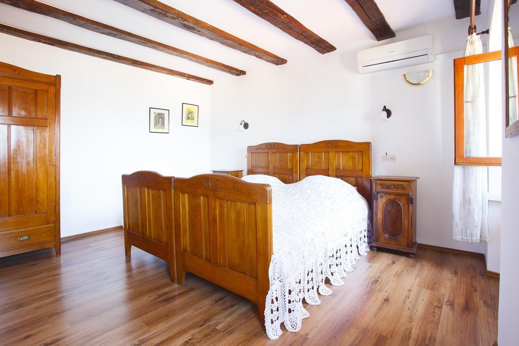 Apartments Villa Kastav In Old Town Center With Sea View And Parking Habitación foto