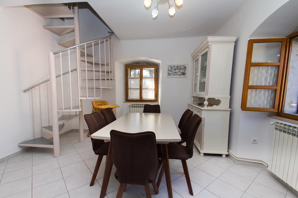 Apartments Villa Kastav In Old Town Center With Sea View And Parking Exterior foto